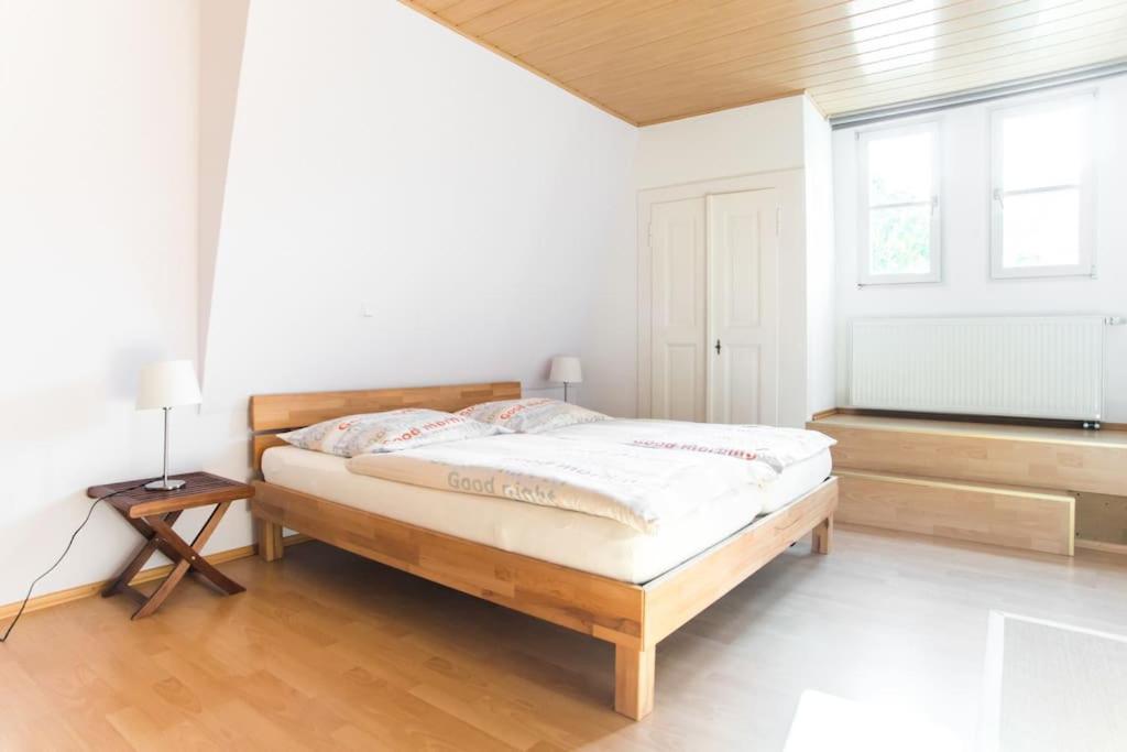 Guesthouse Altes Rathaus Rudesheim am Rhein Bagian luar foto