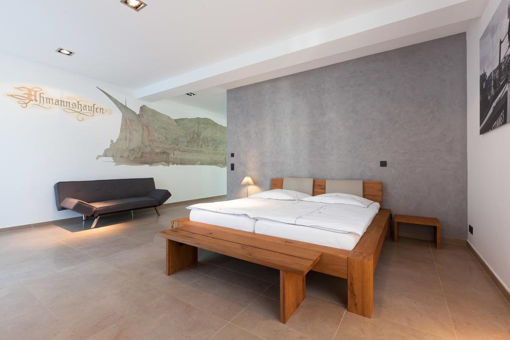 Guesthouse Altes Rathaus Rudesheim am Rhein Ruang foto